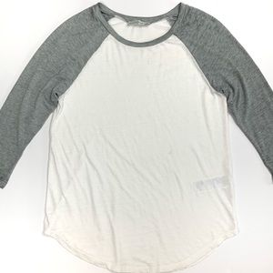 Abercrombie & Fitch Gray and White Long Sleeve Tee